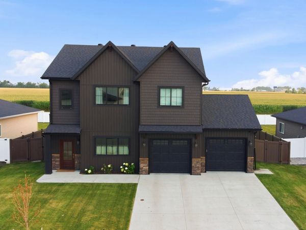 4335 23rd Avenue S, Moorhead, MN 56560