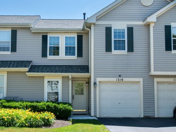 1216 Arapaho Court , Unit 1216, Naperville, IL 60540