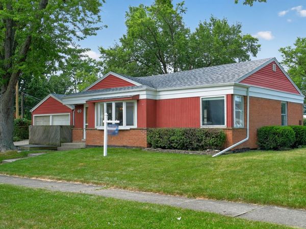 40 S Lombard Avenue, Lombard, IL 60148