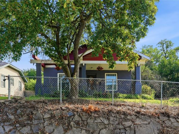 805 Oak Street, Muscatine, IA 52761