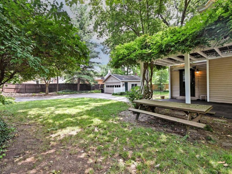 1652 Beacon Street, Cincinnati, OH 45230 Photo 48