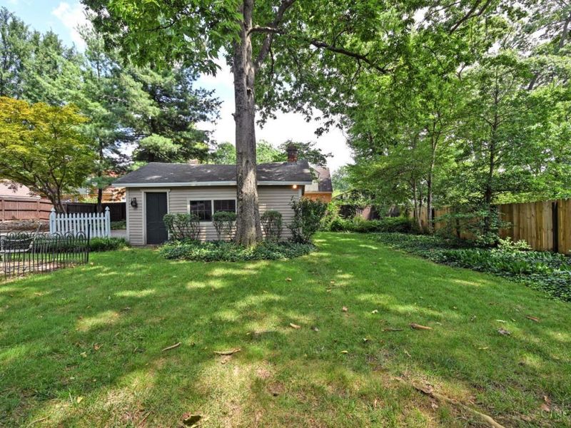 1652 Beacon Street, Cincinnati, OH 45230 Photo 52