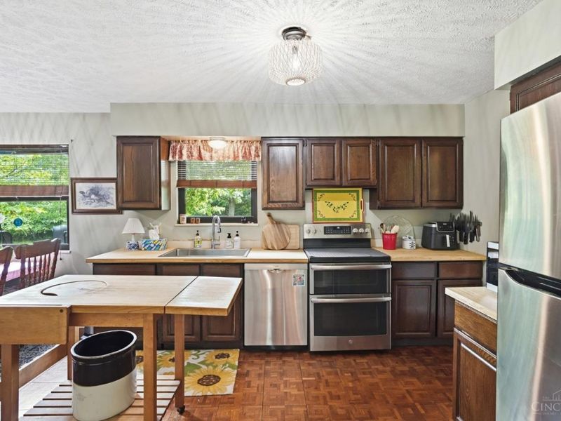 10816 Wengate Lane, Blue Ash, OH 45241 Photo 16