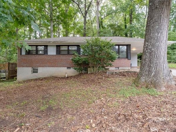 4642 Bartlett Road , Forest Park, GA 30297