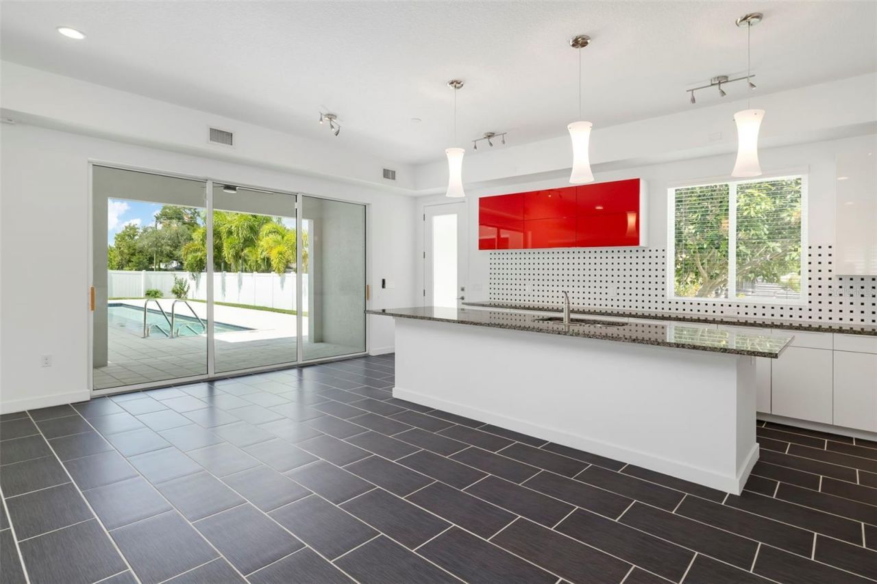 4524 Riverwood Avenue, Sarasota, FL 34231 Photo