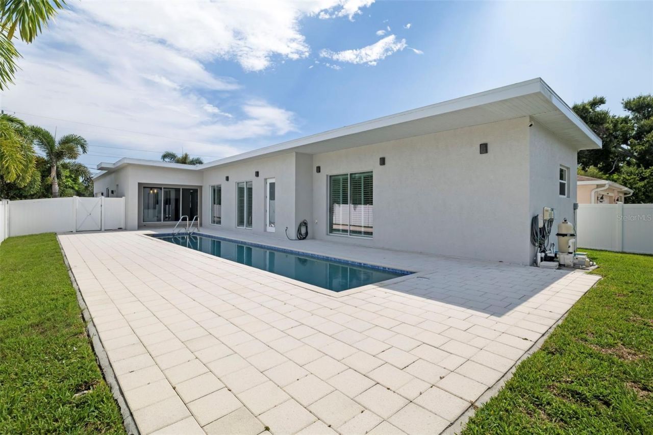 4524 Riverwood Avenue, Sarasota, FL 34231 Photo