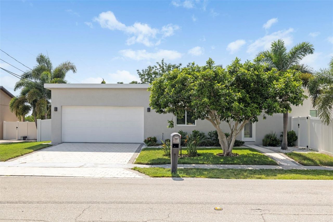 4524 Riverwood Avenue, Sarasota, FL 34231 Photo