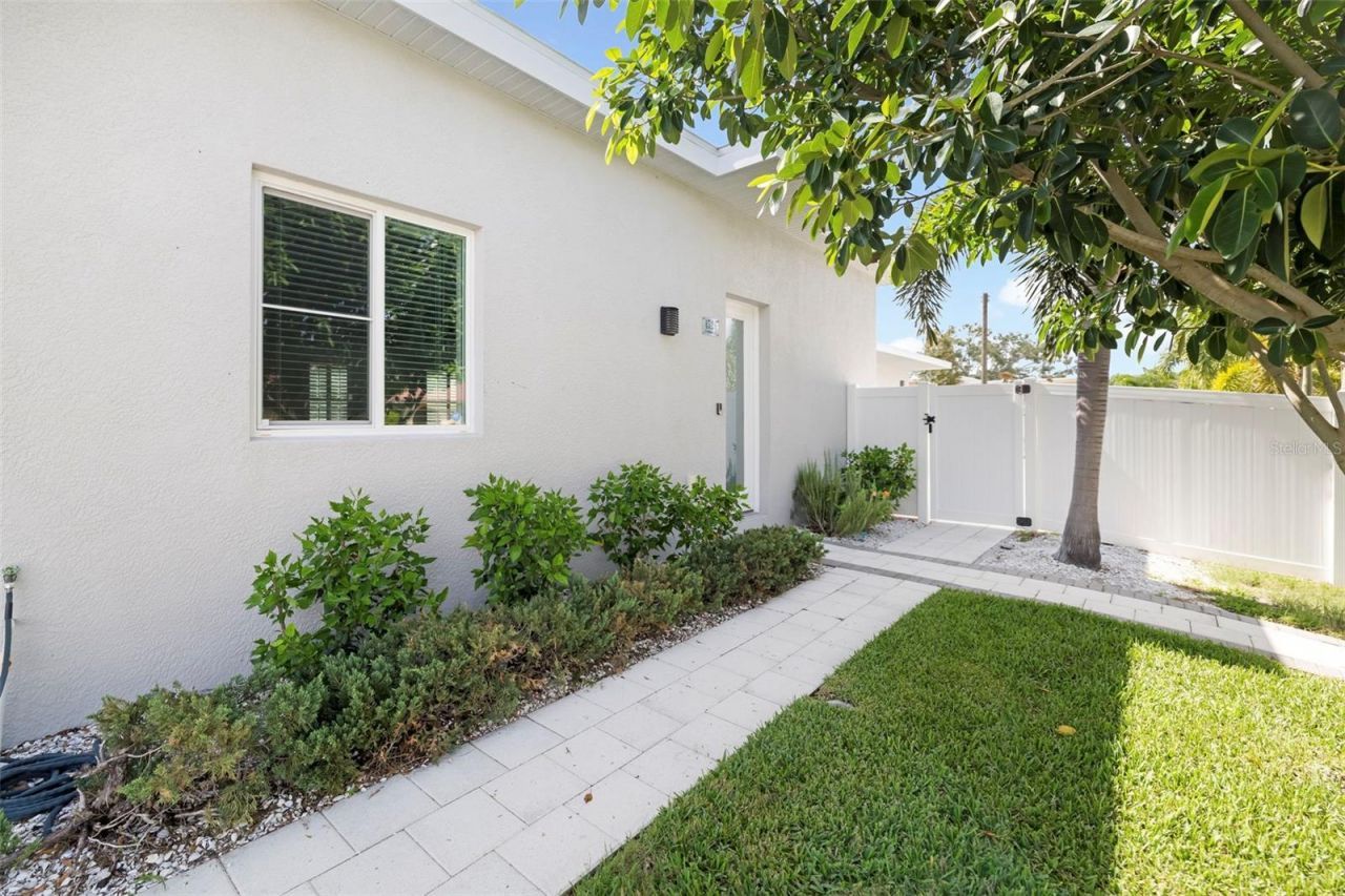 4524 Riverwood Avenue, Sarasota, FL 34231 Photo