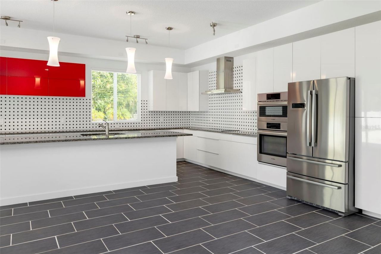 4524 Riverwood Avenue, Sarasota, FL 34231 Photo