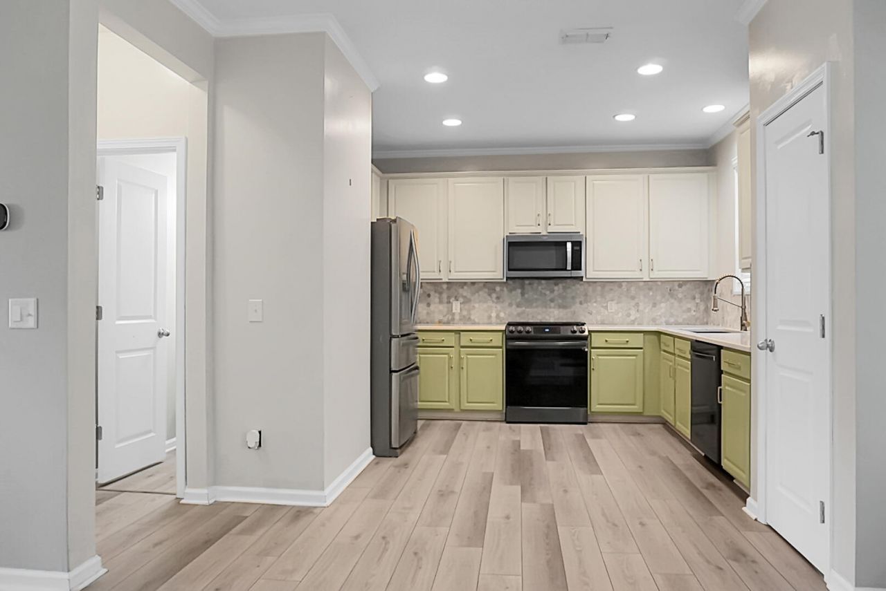 243 Oglethorpe Circle Photo 12