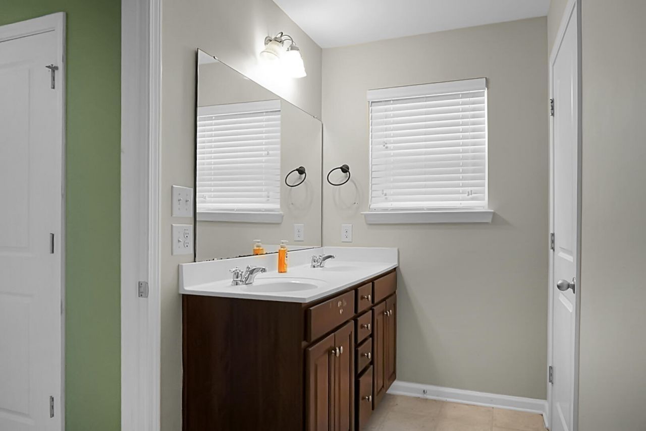 243 Oglethorpe Circle Photo 27