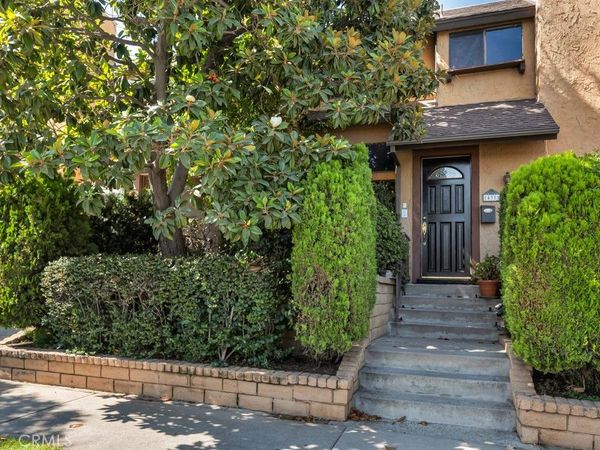 14311 Hartsook Street, Sherman Oaks, CA 91423