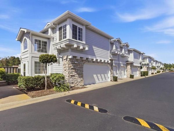 15 Outlook Circle, Pacifica, CA 94044