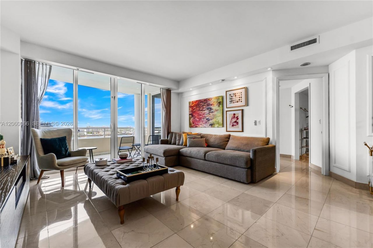 848 Brickell Key Dr, Unit 1102, Miami, FL 33131 Photo