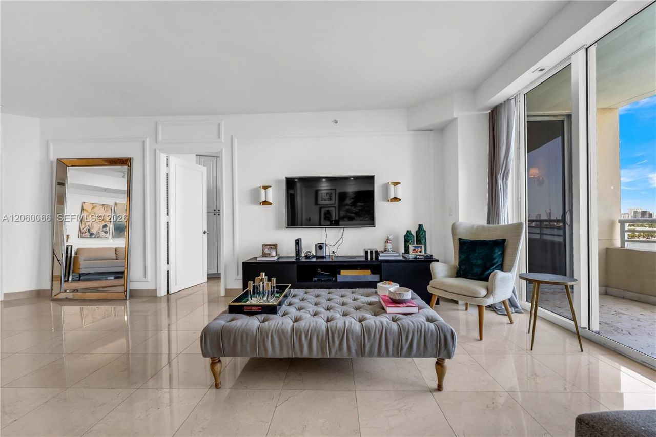 848 Brickell Key Dr, Unit 1102, Miami, FL 33131 Photo