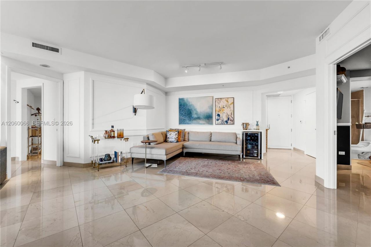 848 Brickell Key Dr, Unit 1102, Miami, FL 33131 Photo