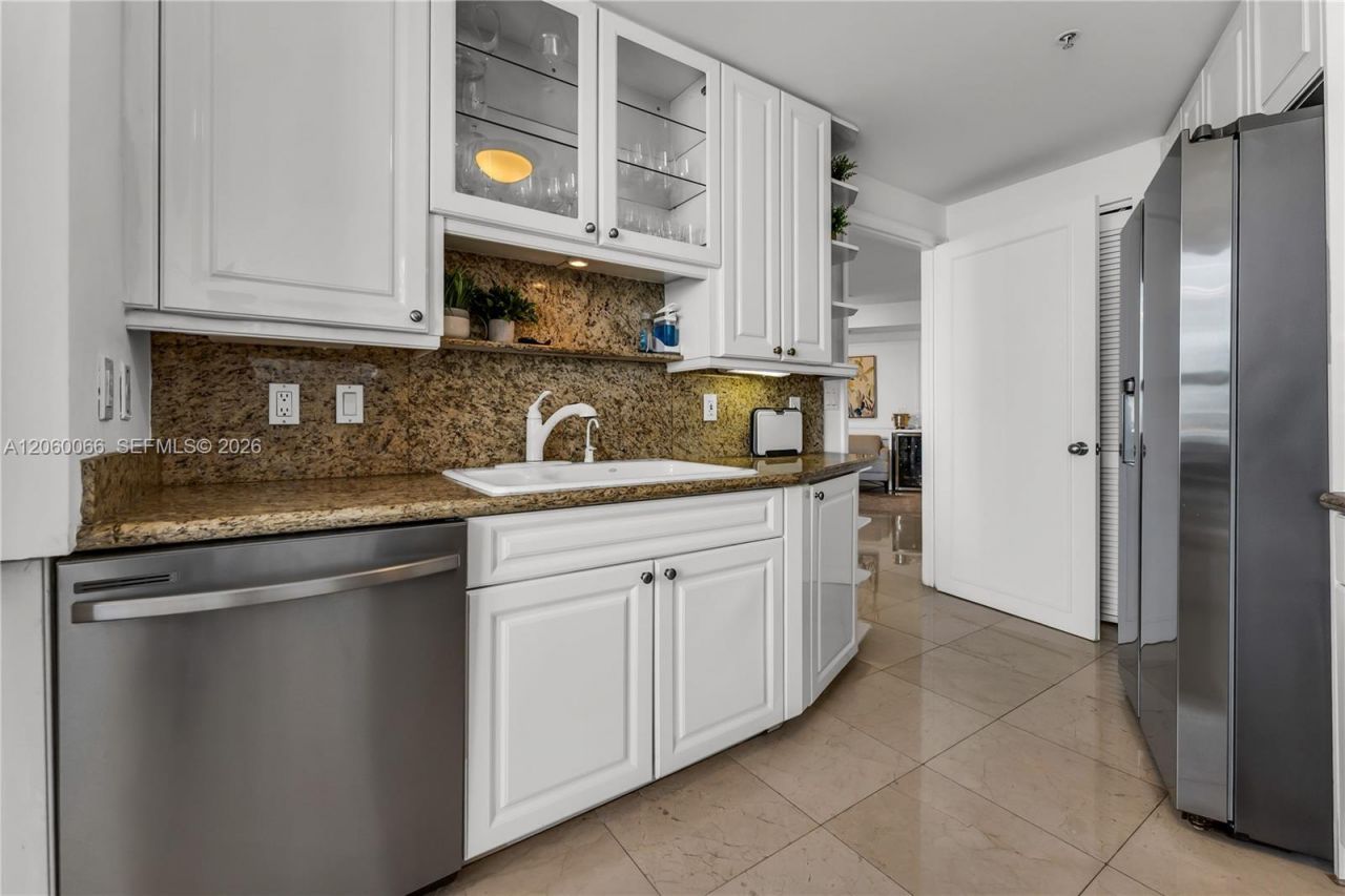 848 Brickell Key Dr, Unit 1102, Miami, FL 33131 Photo