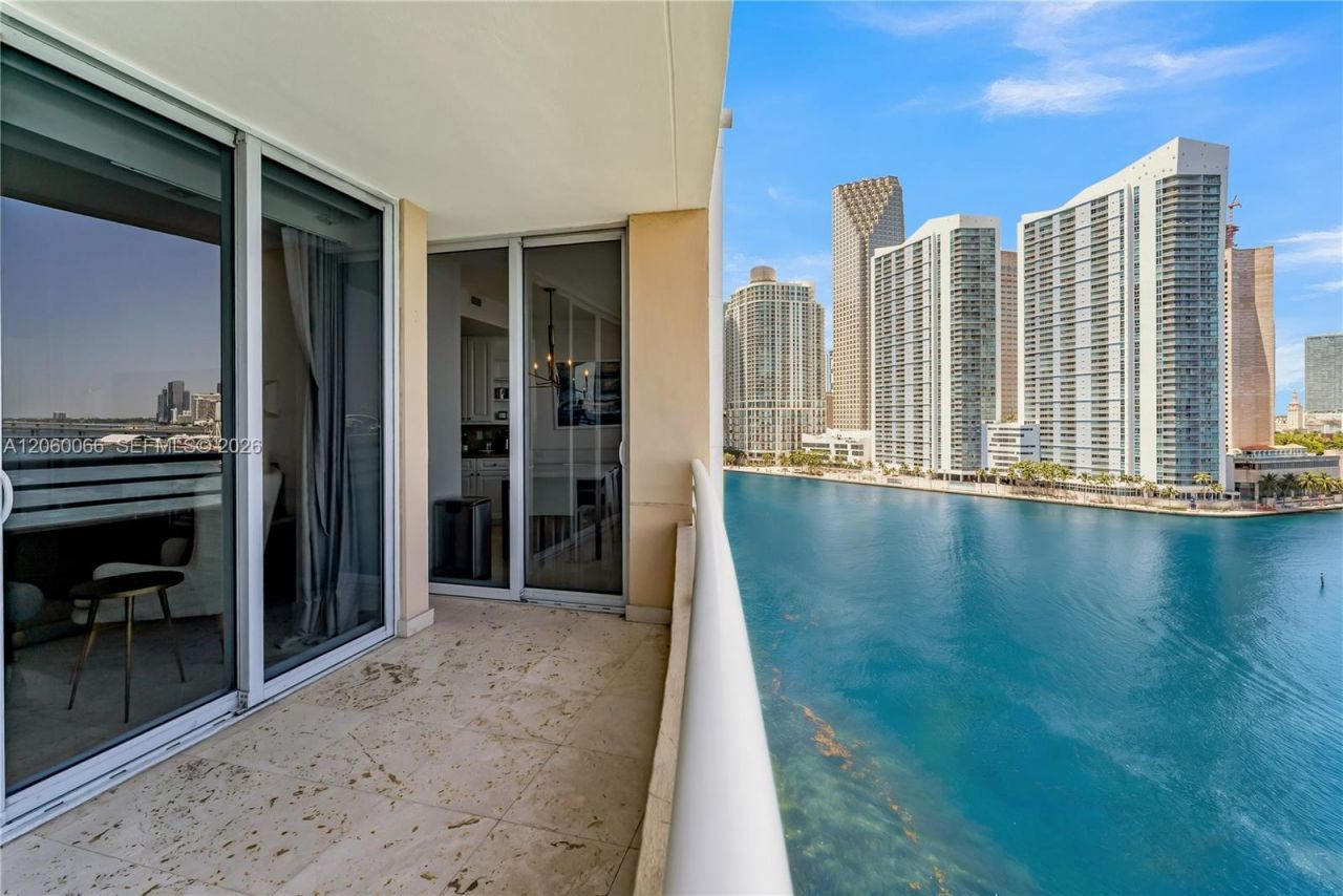 848 Brickell Key Dr, Unit 1102, Miami, FL 33131 Photo