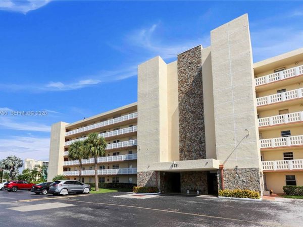 131 SE 3rd Ave, Unit 101, Dania Beach, FL 33004