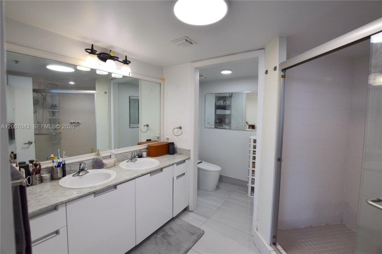 1881 79th St Cswy, Unit 1102, North Bay Village, FL 33141 Photo