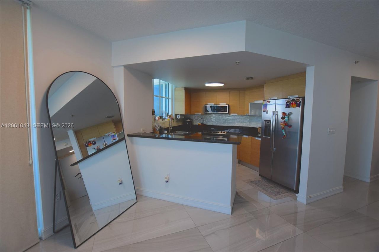 1881 79th St Cswy, Unit 1102, North Bay Village, FL 33141 Photo