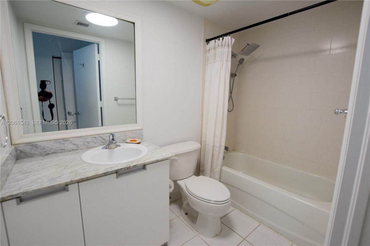 1881 79th St Cswy, Unit 1102, North Bay Village, FL 33141 Photo
