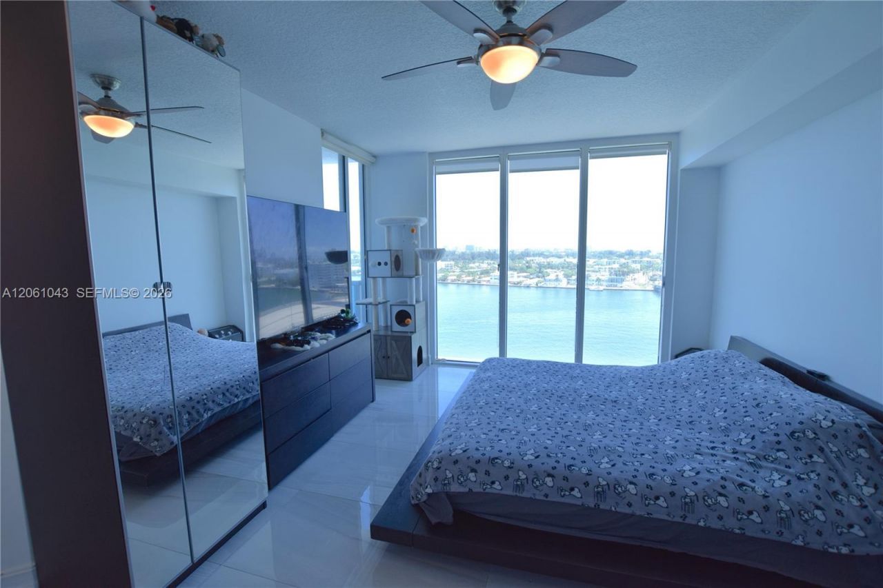 1881 79th St Cswy, Unit 1102, North Bay Village, FL 33141 Photo