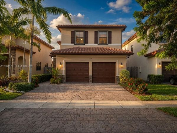 233 NE 23rd Ter , Homestead, FL 33033