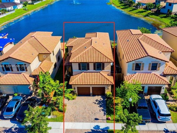 233 NE 23rd Ter , Homestead, FL 33033