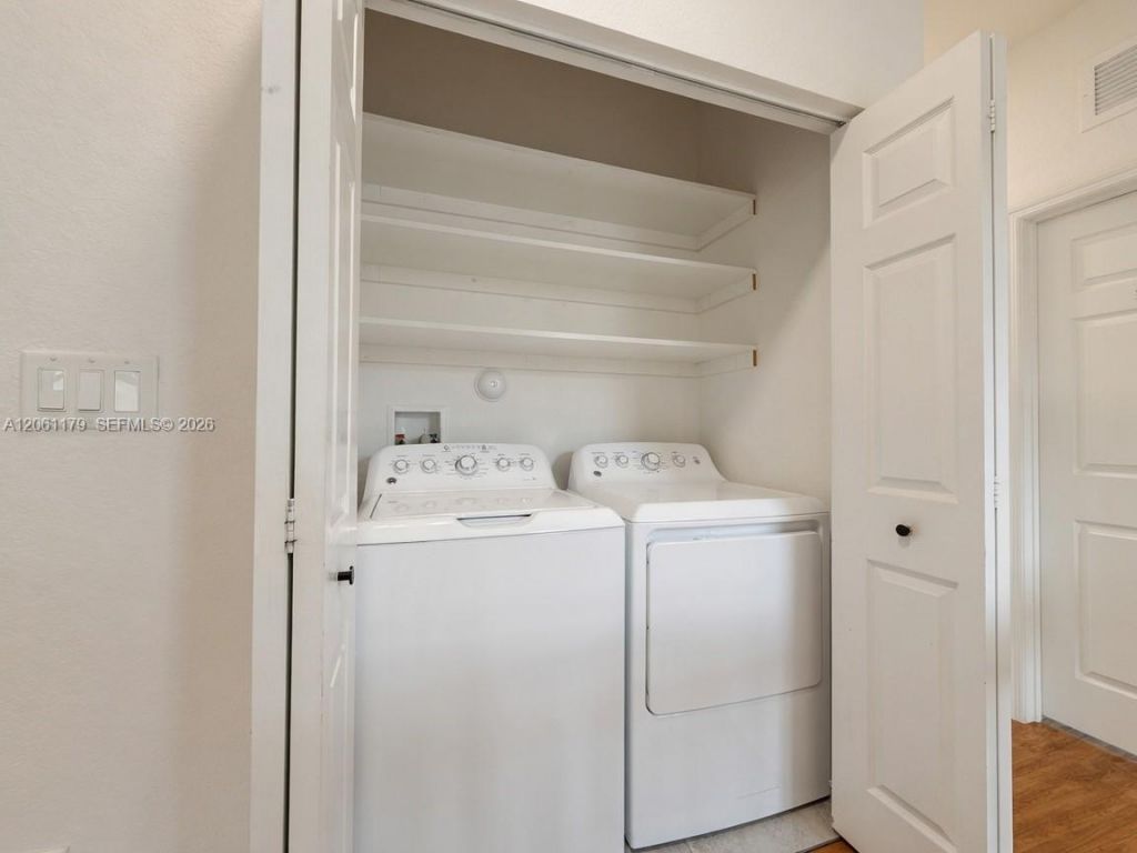 233 NE 23rd Ter, Homestead, FL 33033 Photo