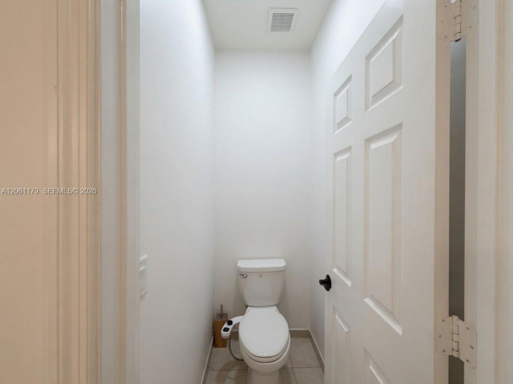 233 NE 23rd Ter, Homestead, FL 33033 Photo