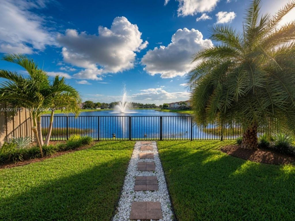 233 NE 23rd Ter, Homestead, FL 33033 Photo
