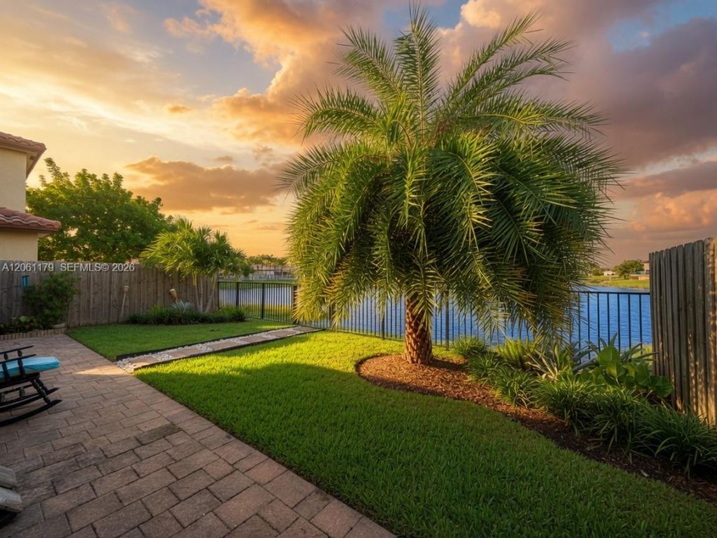 233 NE 23rd Ter, Homestead, FL 33033 Photo