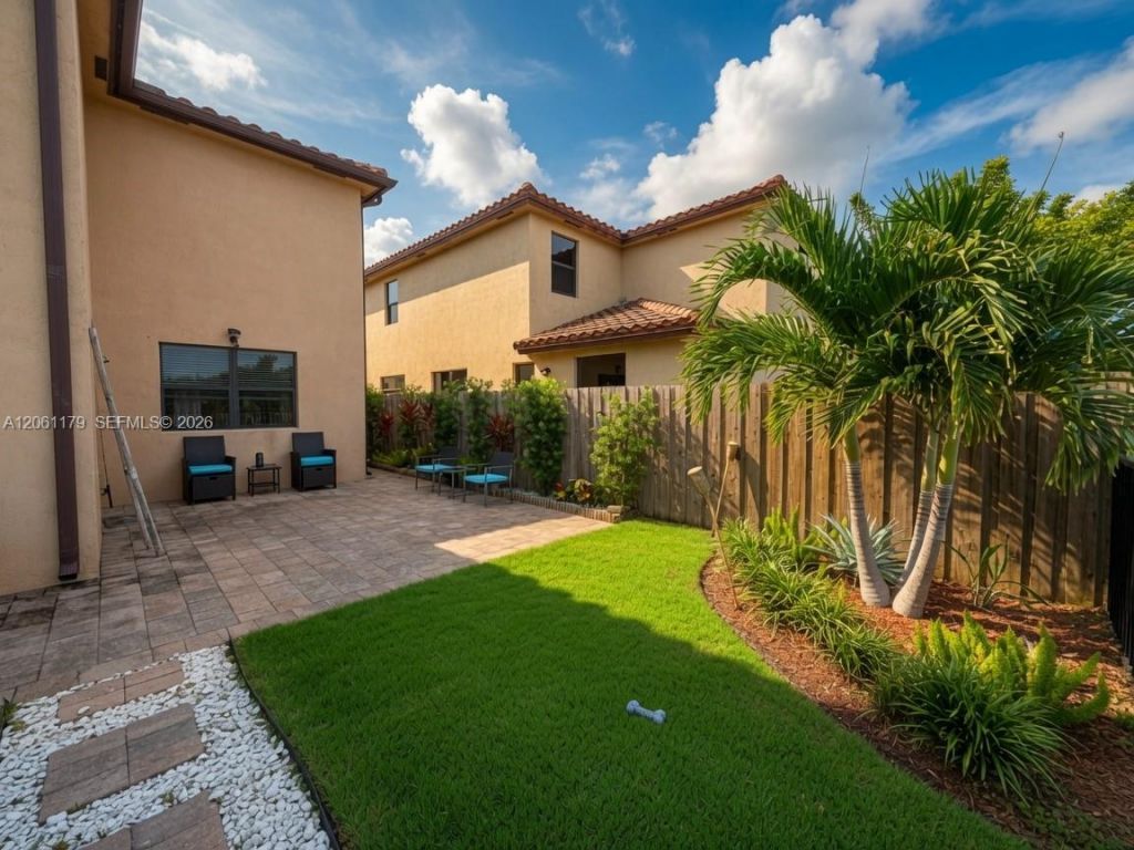 233 NE 23rd Ter, Homestead, FL 33033 Photo
