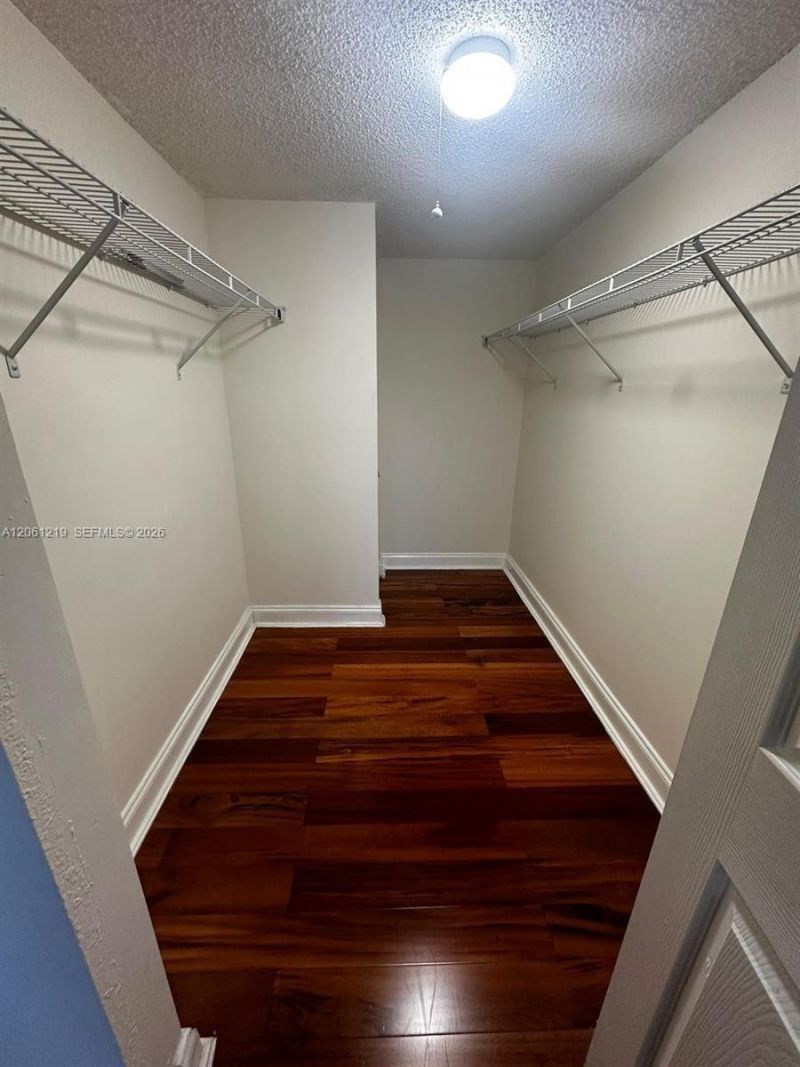 8660 NW 6th Ln, Unit 5-103, Miami, FL 33126 Photo