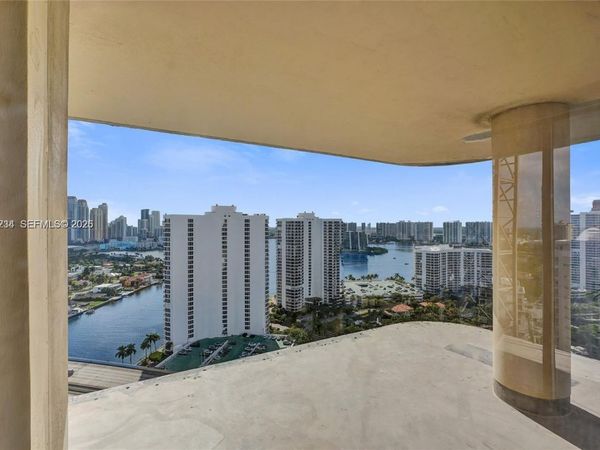19355 Turnberry Way , Unit 26E, Aventura, FL 33180
