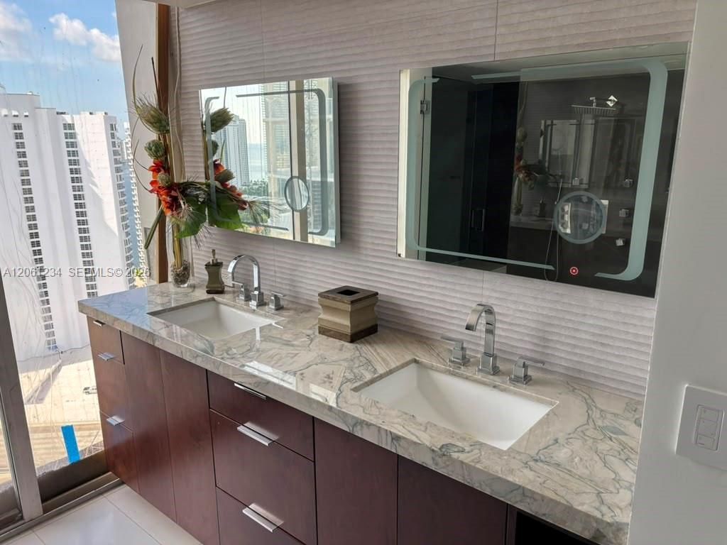19355 Turnberry Way , Unit 26E, Aventura, FL 33180 Photo