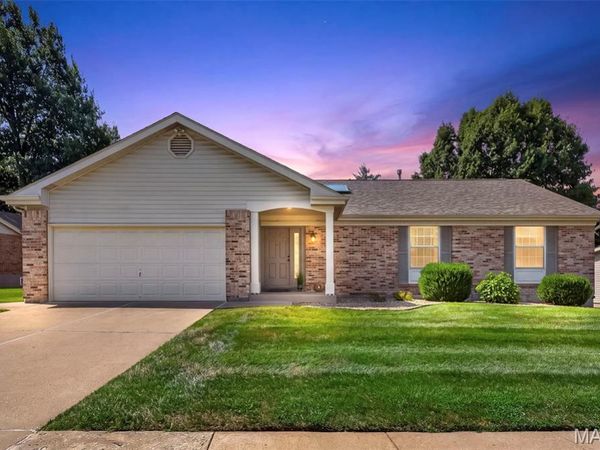 1122 Majestic Drive , Fenton, MO 63026