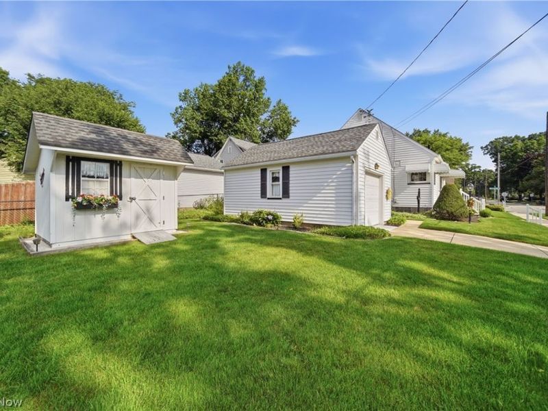 1808 Broad Boulevard , Cuyahoga Falls, OH 44223 Photo 2