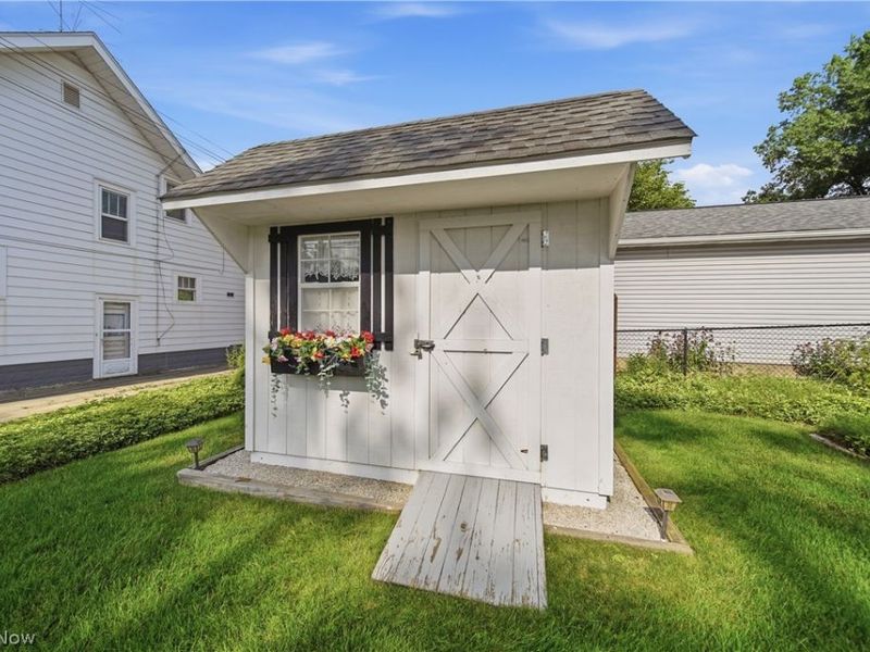 1808 Broad Boulevard , Cuyahoga Falls, OH 44223 Photo 6