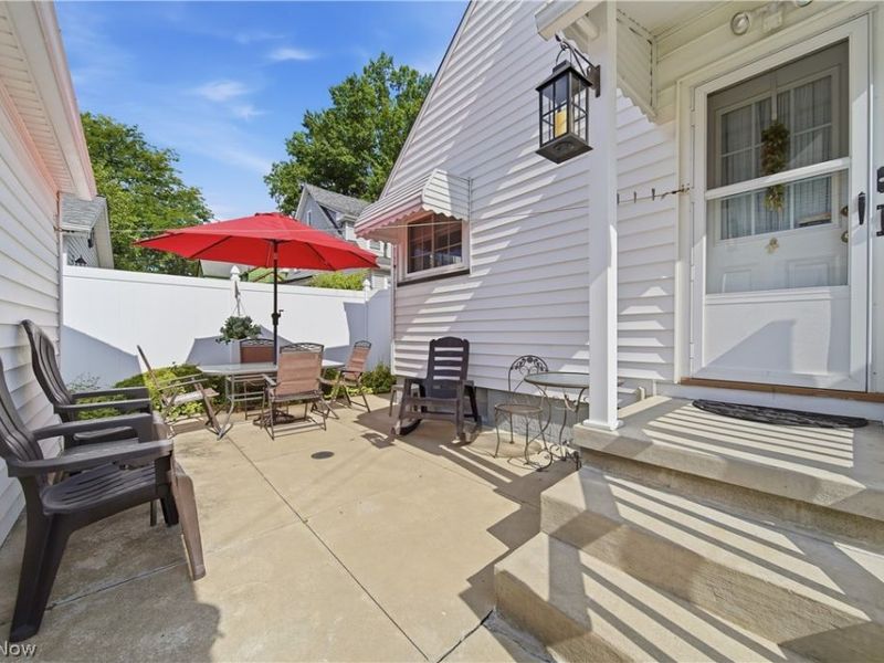 1808 Broad Boulevard , Cuyahoga Falls, OH 44223 Photo 8