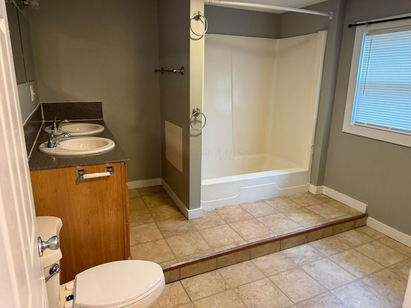 2475 Perdue Avenue , Columbus, OH 43211 Photo 5