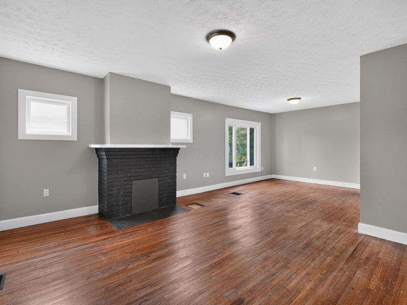 2475 Perdue Avenue , Columbus, OH 43211 Photo 6
