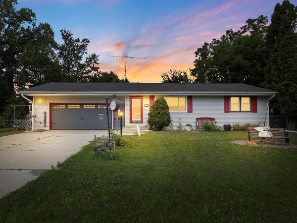 116 Kathy LANE, Darien, WI 53114