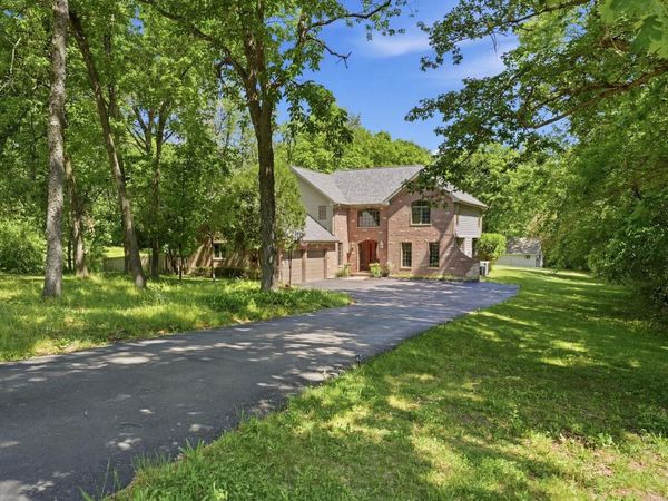 26792 W LAKEVIEW Drive S, Lake Barrington, IL 60084