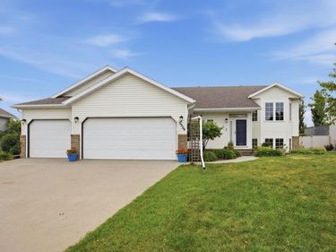 3526 46th Avenue S, Fargo, ND 58104