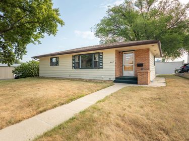 407 Fillmore Street, Alexandria, MN 56308