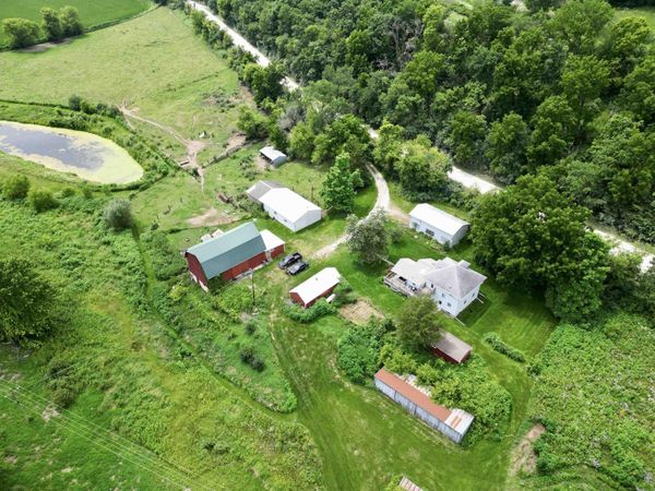 2572 143rd Avenue, Decorah, IA 52101