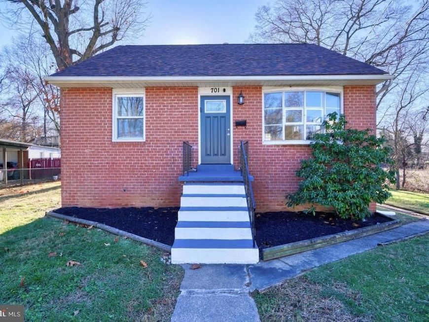 701 Platinum Avenue, Essex, MD 21221 Main Photo
