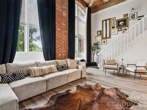 201 S Hoskins Road , Unit 111, Charlotte, NC 28208